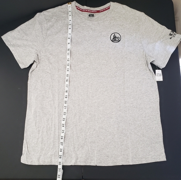 Star Wars Galaxy's Edge Black Spire Outpost Mens Large Short Sleeve Gray Tee NWT - Picture 13 of 13